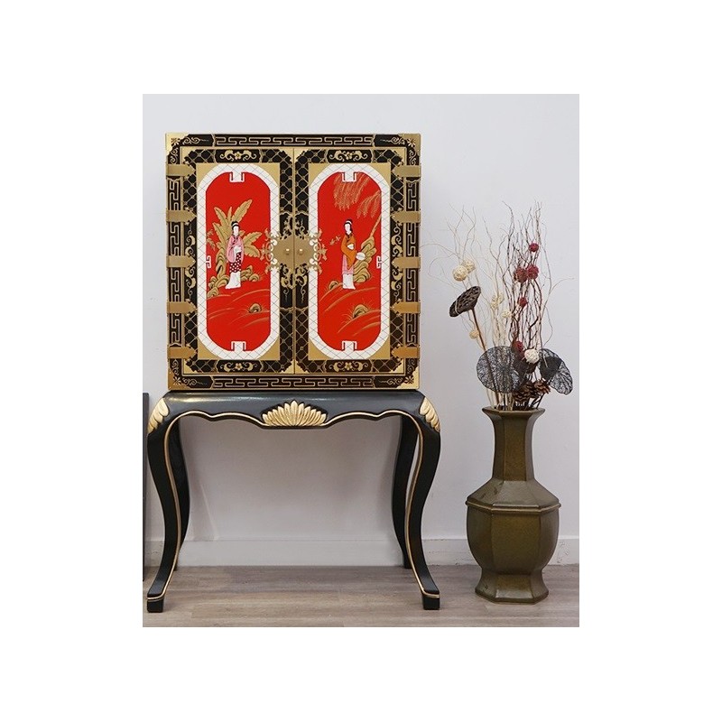 Armoire chinoise laquée motifs geishas Armoire chinoise laquée motifs geishas