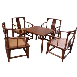 Table chinoise brune en orme avec 4 fauteuils