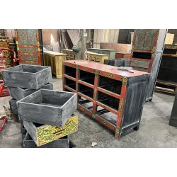 Commode tibétaine