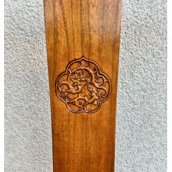 Chaise chinoise avec dossier en chapeau de lettré