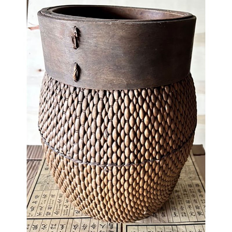 Ancien panier à riz tressé Ancien panier à riz tressé