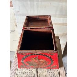 Boîte tibétaine en bois