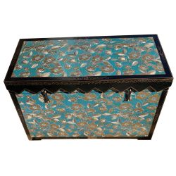 Coffre tibétain bleu aux motifs floraux - COMMANDE POSSIBLE SUR MESURE