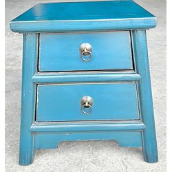 Chevet chinois bleu patiné à l'ancienne