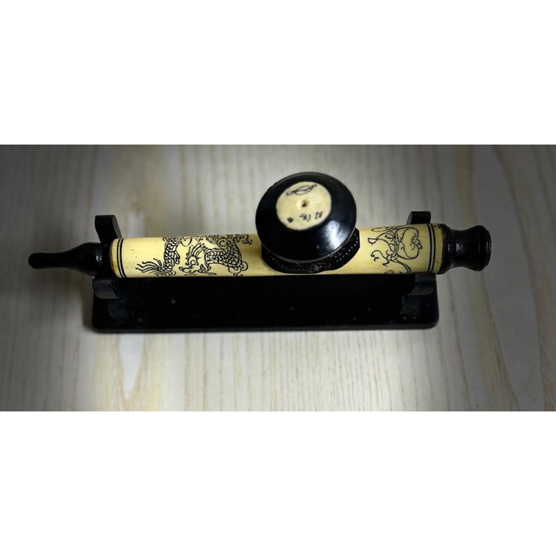 Pipe traditionnelle vietnamienne droite en os de buffle