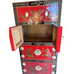 Meuble de rangement chinois laque rouge 8 portes 1 tiroir