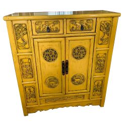 Buffet chinois reproduction jaune du Shandong