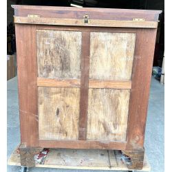 Meuble bar sculpté avec rangements