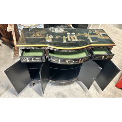 copy ofBuffet Chinois Laque mordorée personnages peints