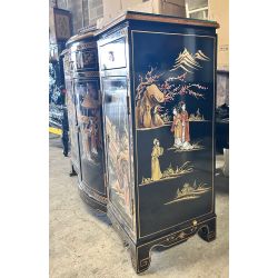 copy ofBuffet Chinois Laque mordorée personnages peints