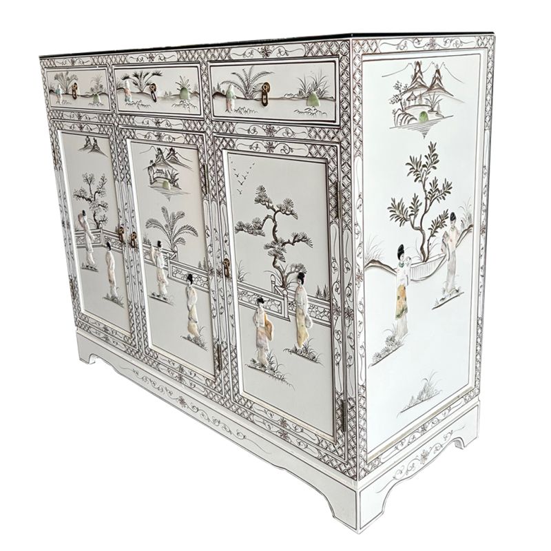 Buffet chinois laqué blanc avec décorations de geishas en nacre
