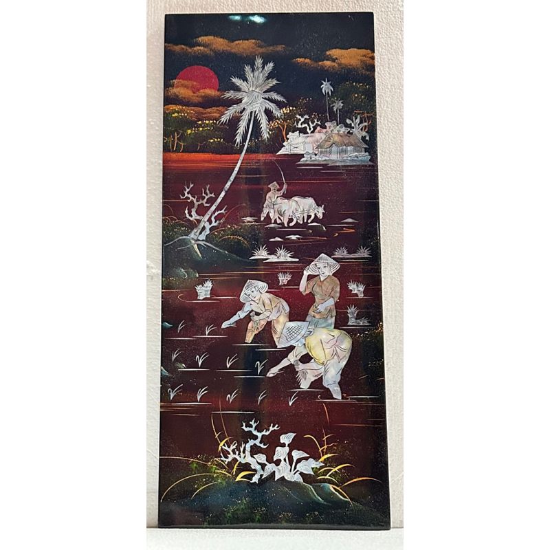 Tableau laqué vietnamien - Les planteuses de riz en nacre burgautée