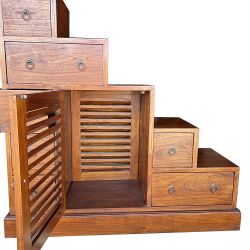 Meuble escalier traversant en mahogany