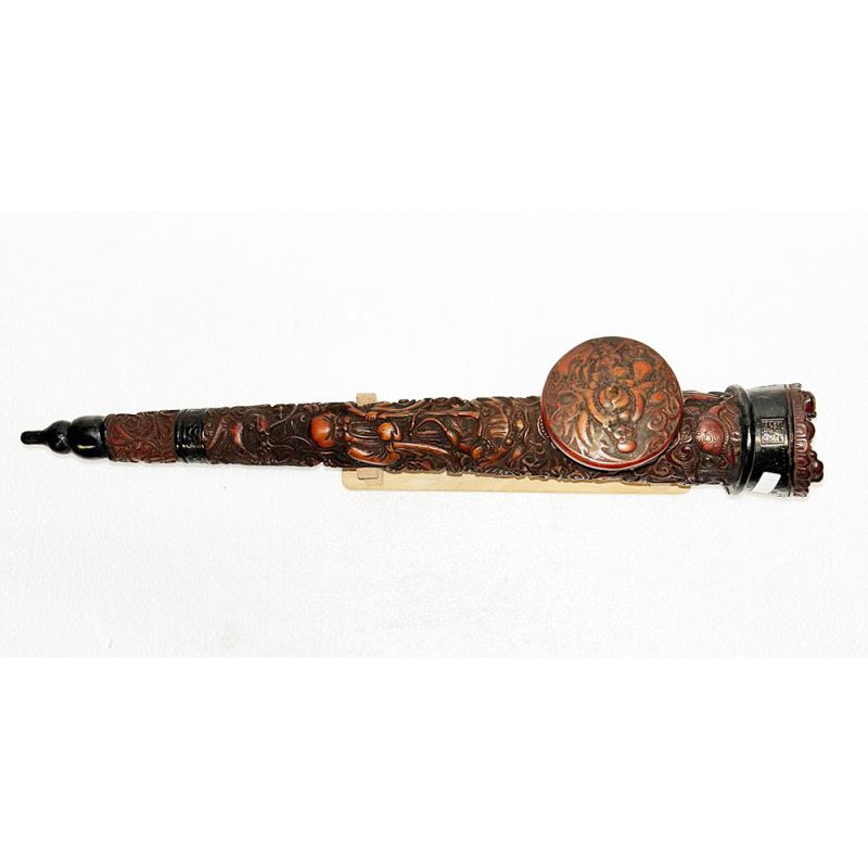 Pipe vietnamienne sculptée