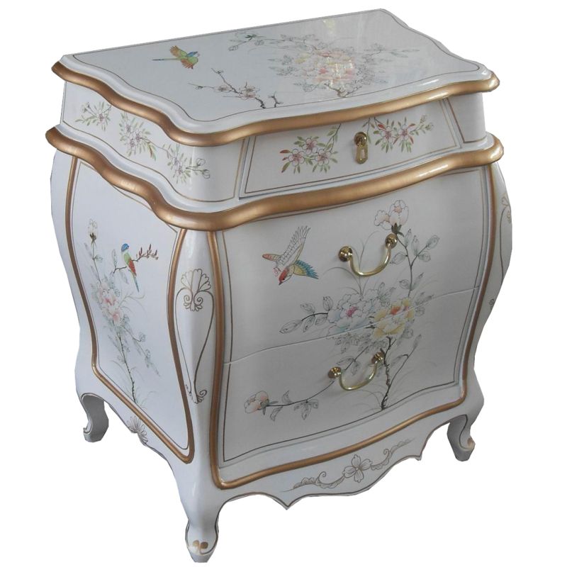 Petite commode laquée galbée.