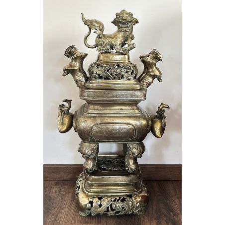 Brûle-parfum antique en bronze à la licorne et aux quatre animaux sacrés