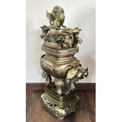 Brûle-parfum antique en bronze à la licorne et aux quatre animaux sacrés