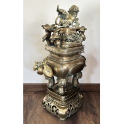 Brûle-parfum antique en bronze à la licorne et aux quatre animaux sacrés