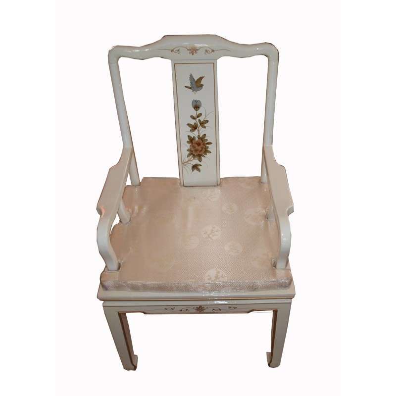 Fauteuil chinois laqué en bonnet de lettré