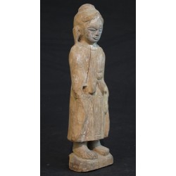 Statue antique de Bouddha debout