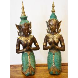 Statuen tänzerinnen thai in bronze